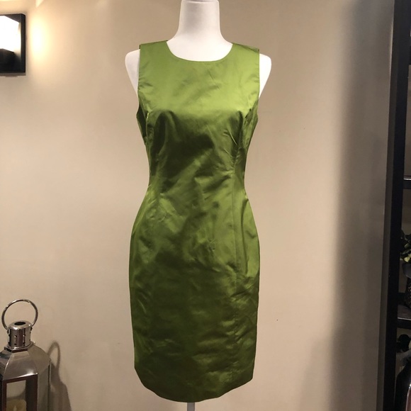 Carolina Herrera Dresses & Skirts - Carolina Herrera dress Carolina Herrera Dresses & Skirts - Carolina Herrera dress